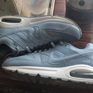 Nike Air Max Command